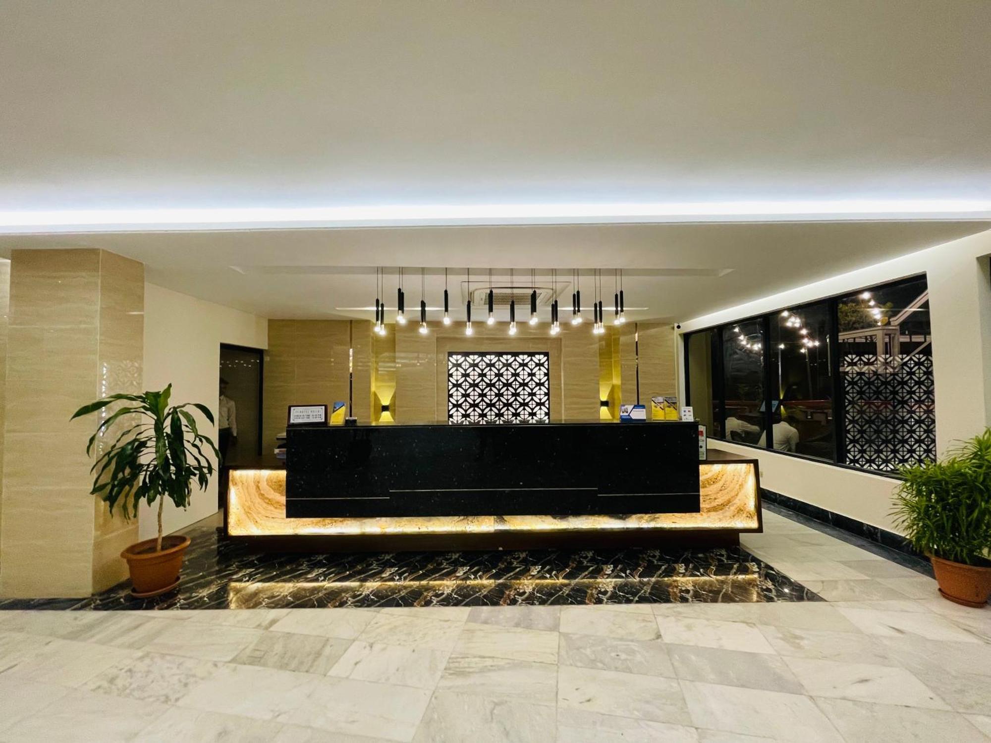 Hotel Kollol By J&Z Group Кокс Базар Екстериор снимка